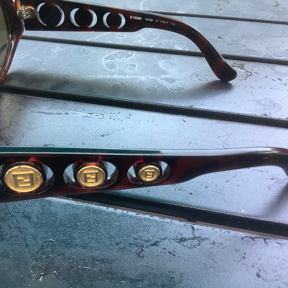 Fendi sunglasses main image 4